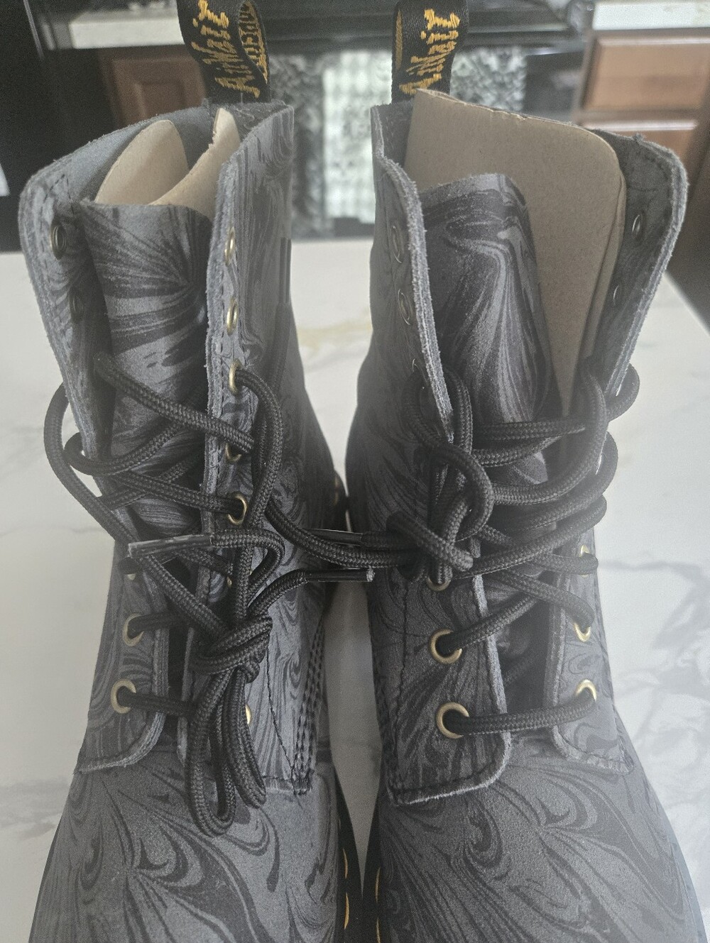 NEW!! Dr Martens Black & Grey Swirl Pattern Suede Boot. Size 8.  MAKE OFFER! - Picture 4 of 11